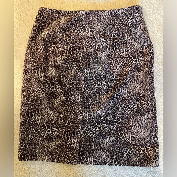 Talbots leopard print Lined skirt size 4 - Picture 2 of 4